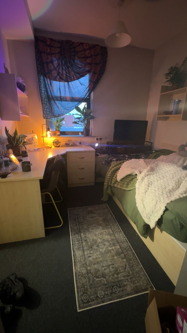 Double Bed En-suite In Heart Of The City! Main Photo