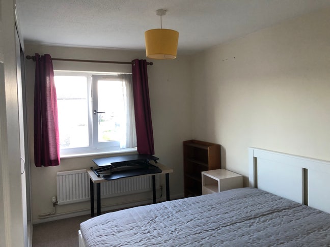 Double room in a spacious, peaceful house Main Photo