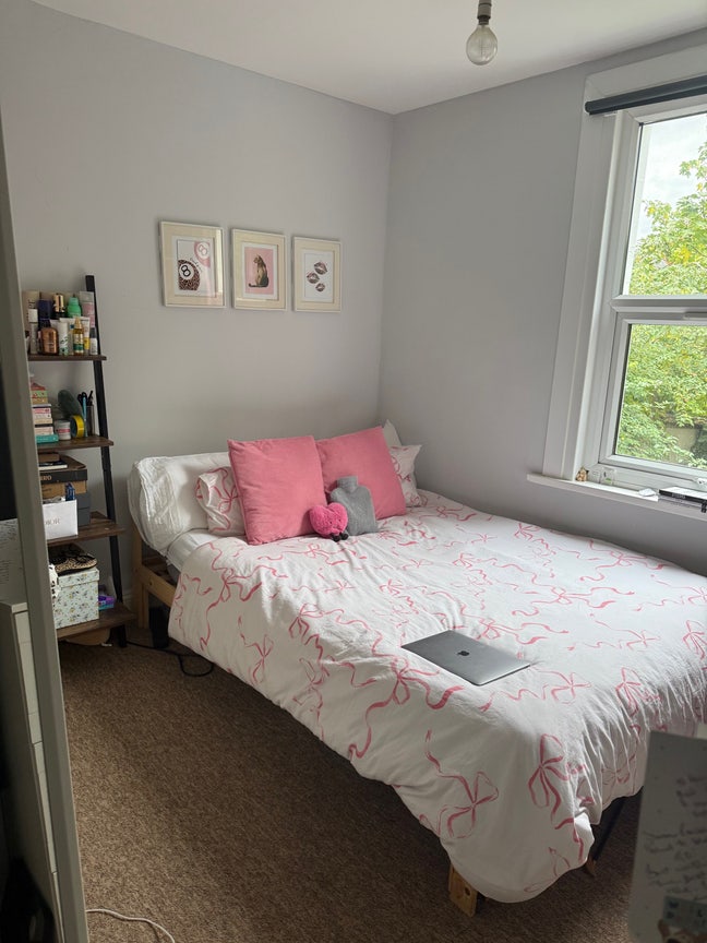 Double Room - Clapham North  Main Photo