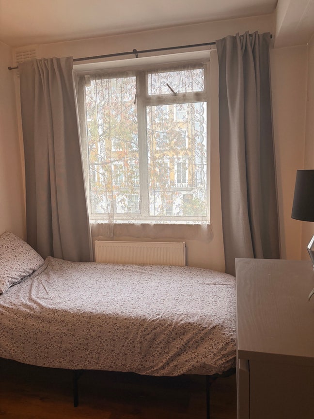 Single Room in the heart of Notting Hill Gate  Main Photo