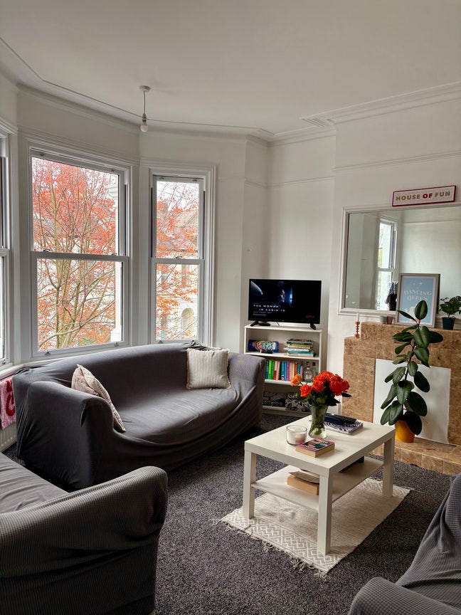 Small double room in Clapham South  Main Photo