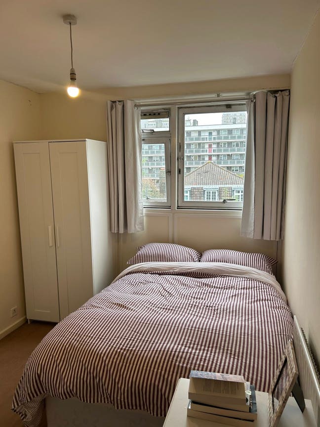 Room for rent in Battersea Main Photo