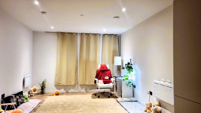 Beautiful room to rent  Main Photo