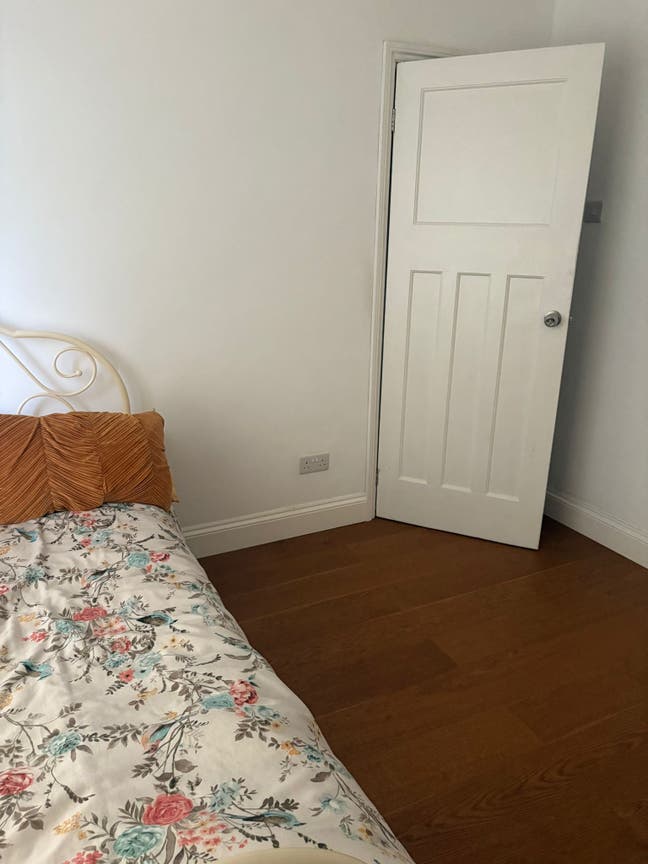 Quiet Room to Let – Suitable for Warwick Student  Main Photo