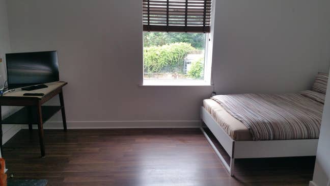 Large Double Ensuite Room Main Photo