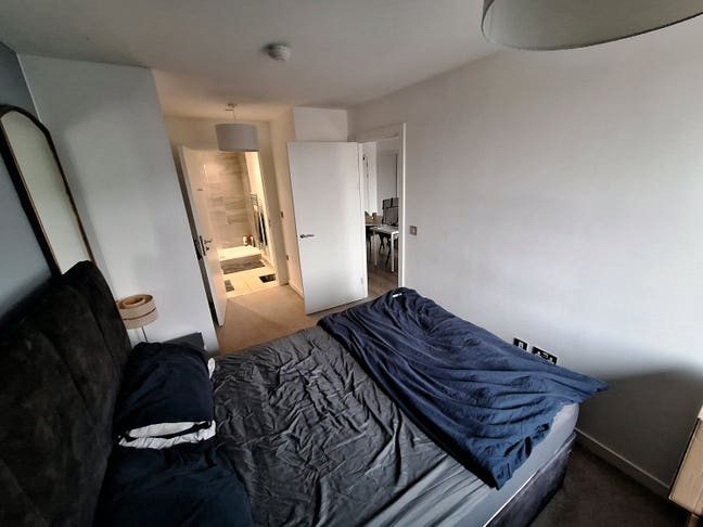 Double Room Ensuite Available Main Photo