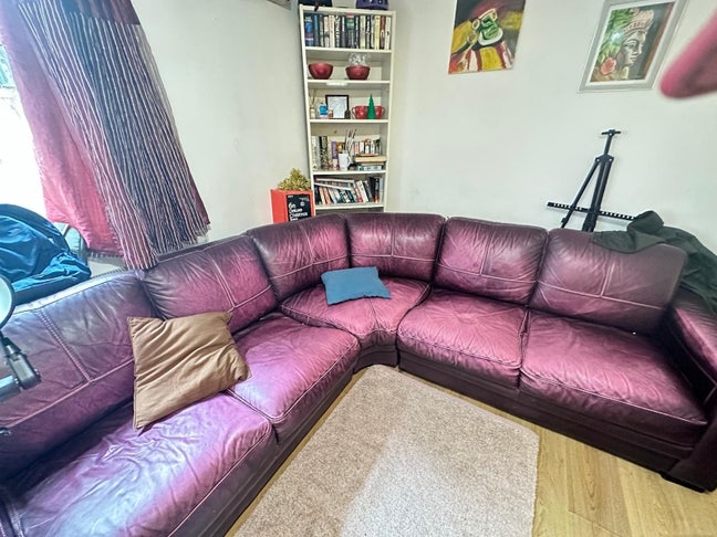 One bedroom flat including bills  Main Photo