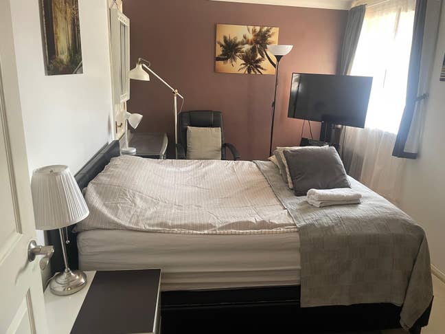 Double Room for Short Let Colse to City Main Photo