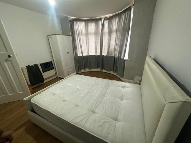 Double  room for rent Main Photo