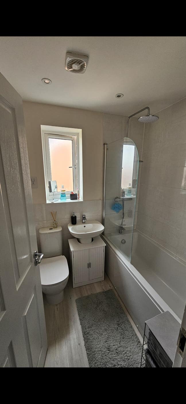 Double garden view room in quiet village  Main Photo