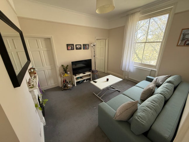 Entire rental unit in Greater London Main Photo