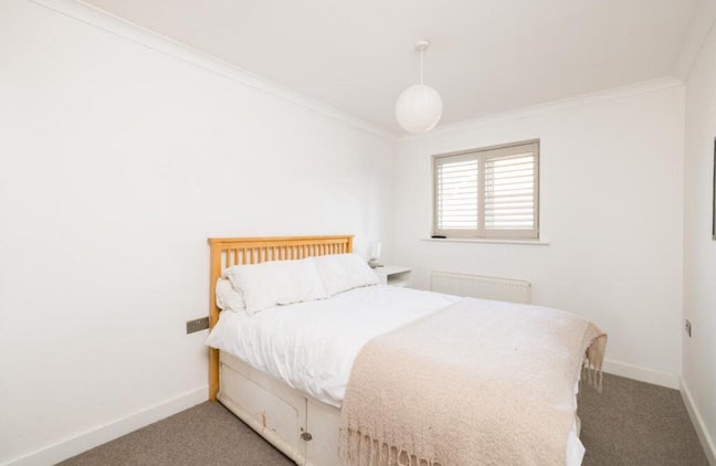 Double Rooms to Rent Main Photo