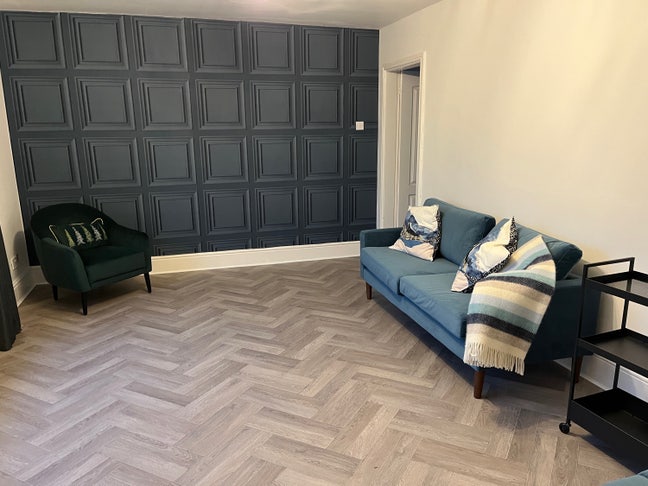 Stunning f/ furn 4 bed gas ch spacious house  Main Photo
