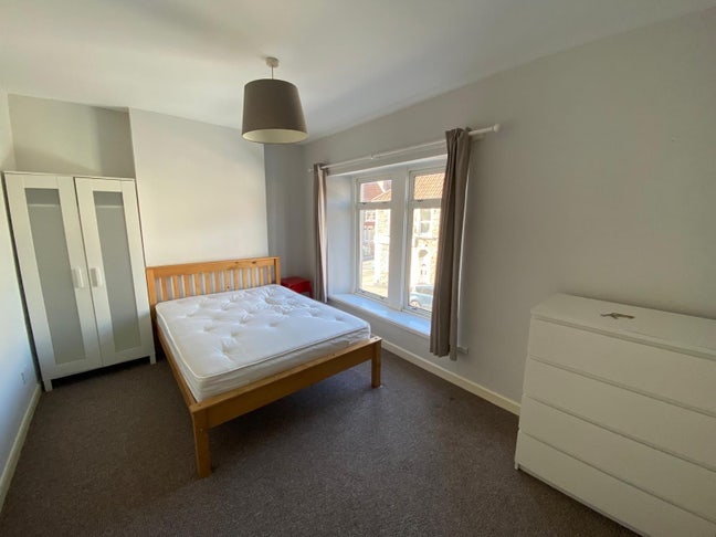 Room to rent in St George  Main Photo