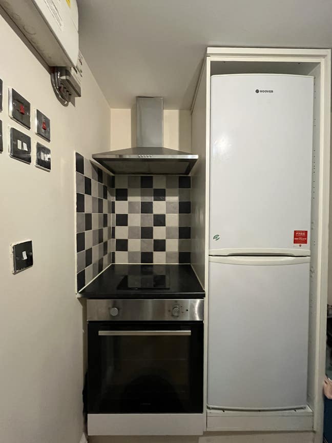 Fully Furnished Studio – Ready to Move In Main Photo