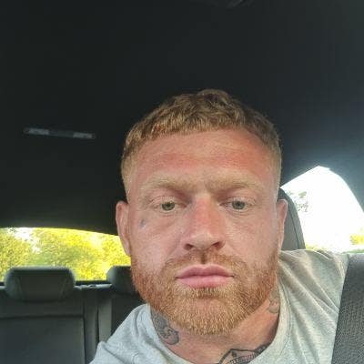 Professional Male seeks a double room Main Photo