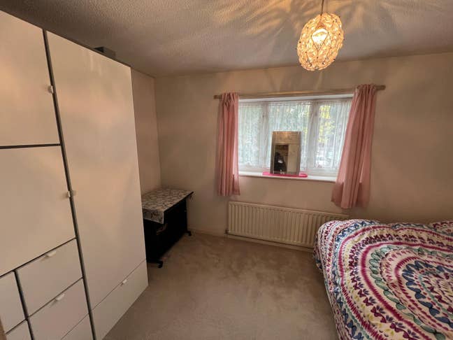 Whole house ,2 bathroom ,1 Double bedroom  Main Photo