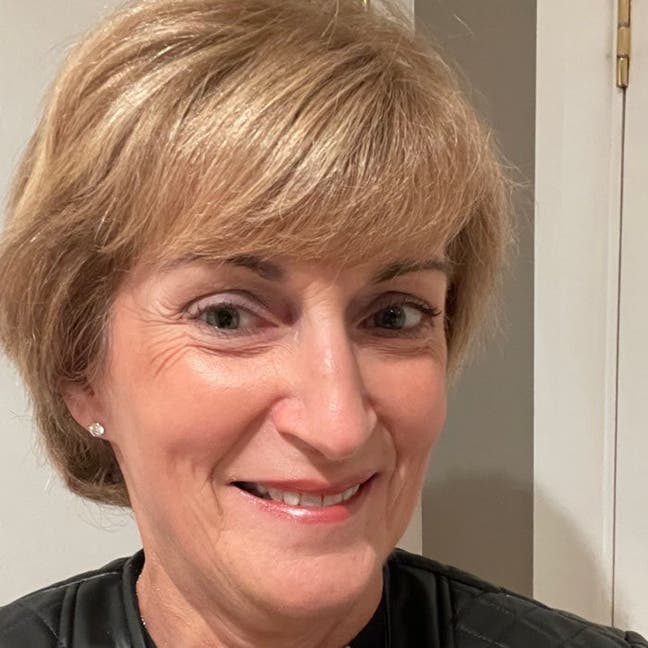 Female looking to house share Main Photo