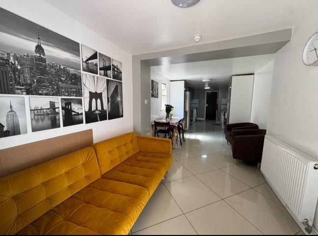Single room /Seven Sisters  Main Photo