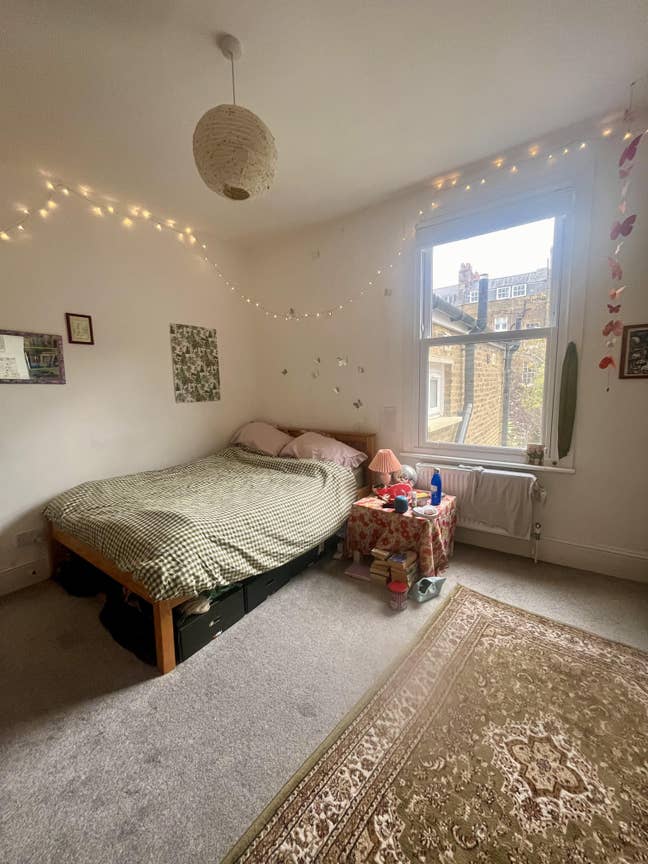 Double Room in E&C: 6-Month Sublet in Queer House  Main Photo