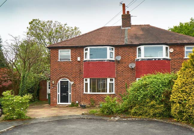 4 Bedroom House Hale Barns  Main Photo