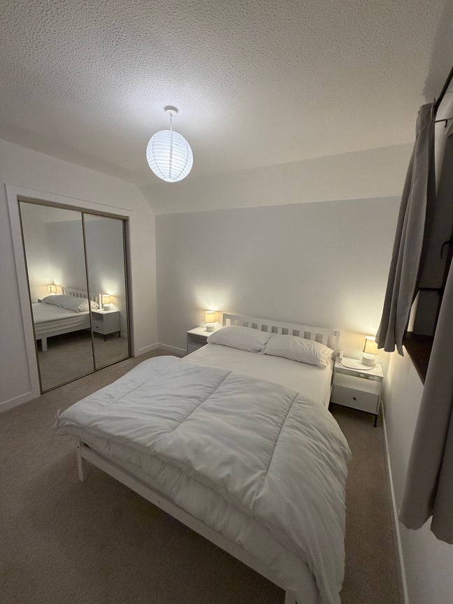 Double Bed Room At Leith Walk -  Main Photo