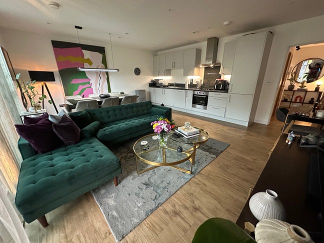 GREAT Flat / Room to Rent  Main Photo