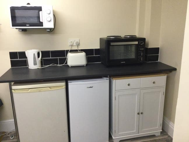 Lovely Self Contained Room Available Main Photo