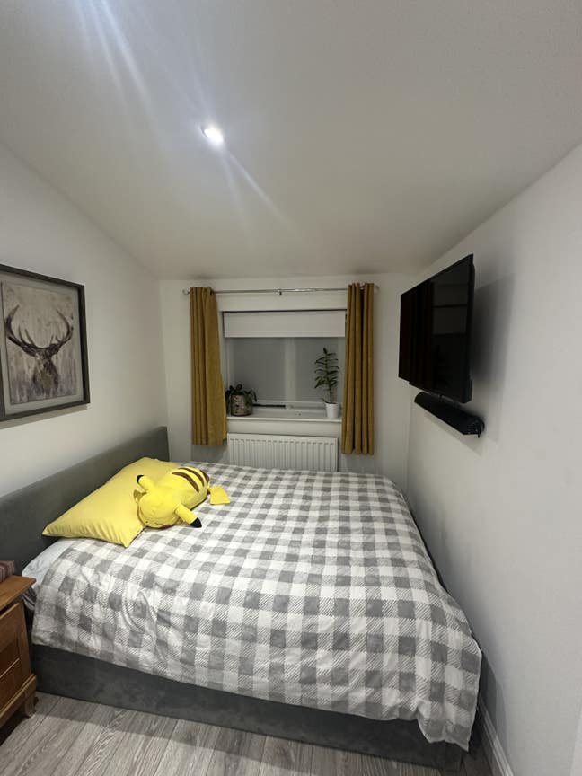 Room for Rent in Quiet, Well-Maintained Home  Main Photo
