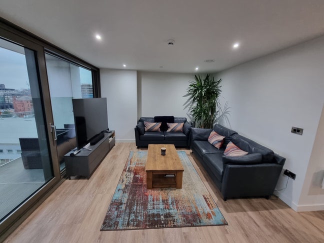 Room in Oxygen tower Main Photo