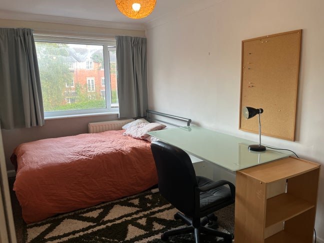2 student rooms  Main Photo