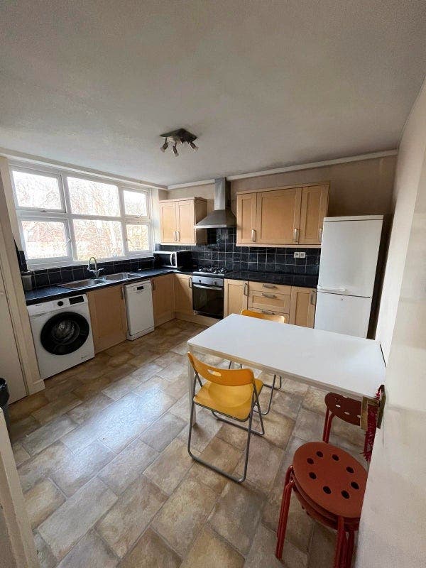 Clapham Juction 🏵 Cozy Room in 3Bed Flat Main Photo