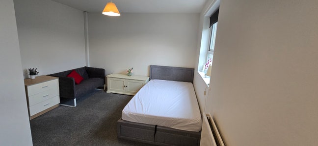 Room in House share Main Photo