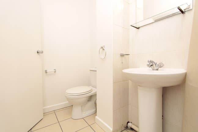 2  Beautiful Rooms Riverside! Canary Wharf! Main Photo