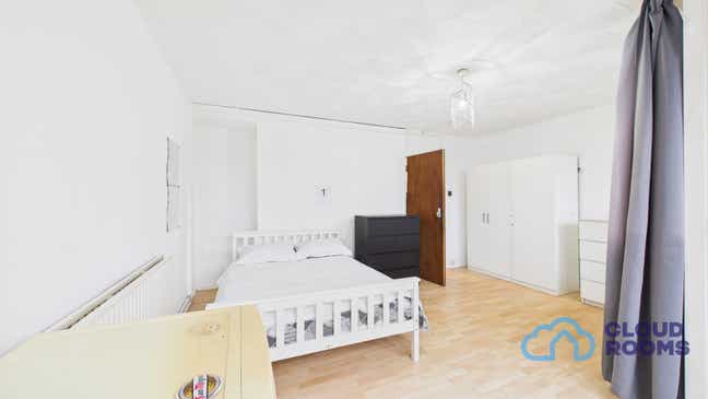 Room for Couple Poplar ✨🛋️ Main Photo