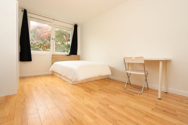 Super Room 5 Min Walk from Baker Street! Main Photo