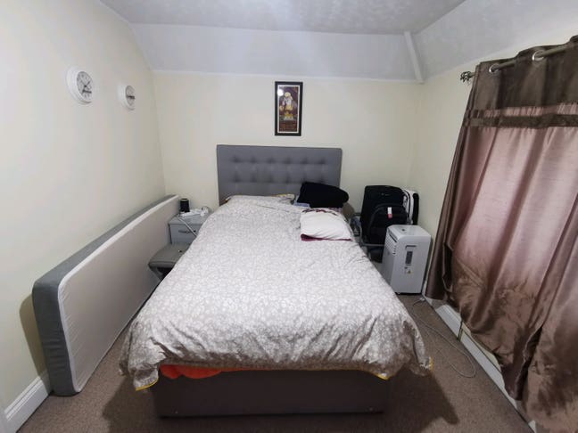 Nice double bedroom in Yiewsley Main Photo