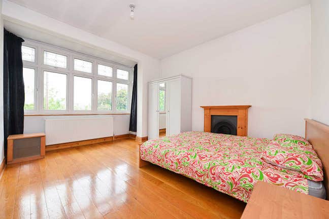 🏙️ Beautiful Rooms – Prime New Cross Location 🔥 Main Photo