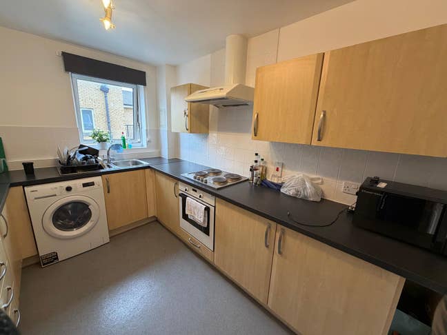 1 Bedroom available For Rent - Stepney Green   Main Photo