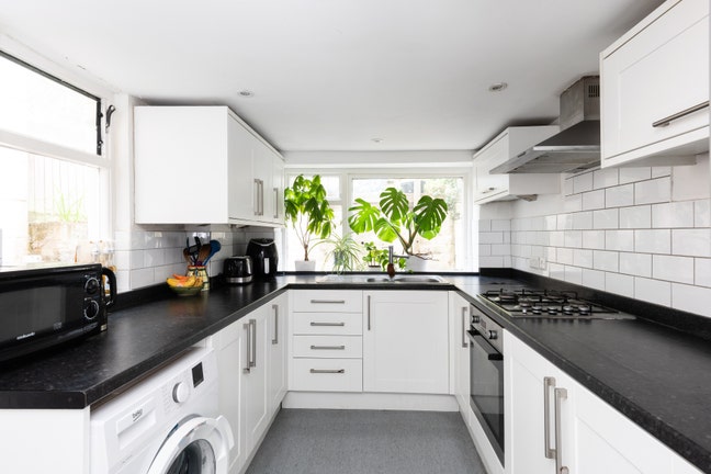 Charming 4-Bedroom Period Home with Stunning City  Main Photo