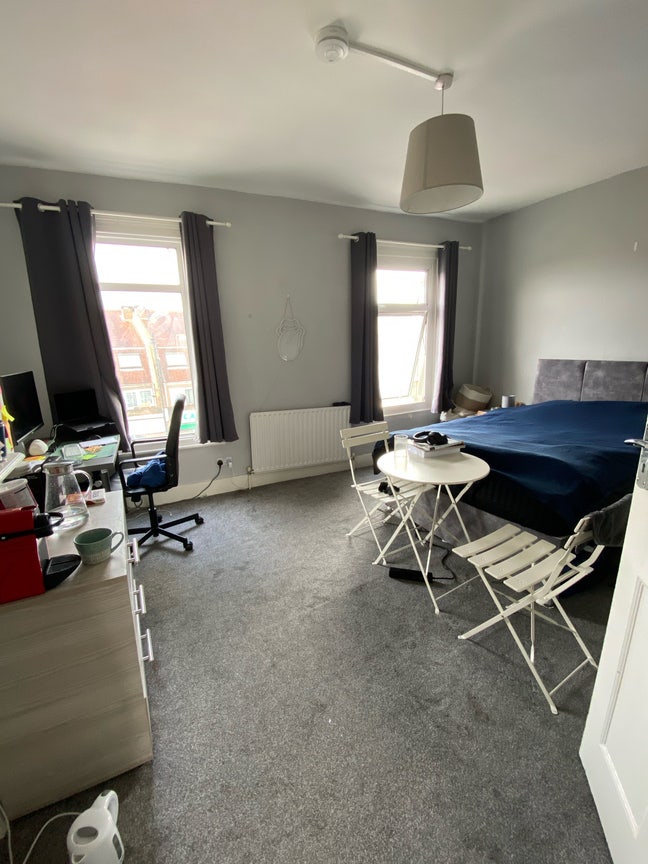 Spacious Double Room  Main Photo