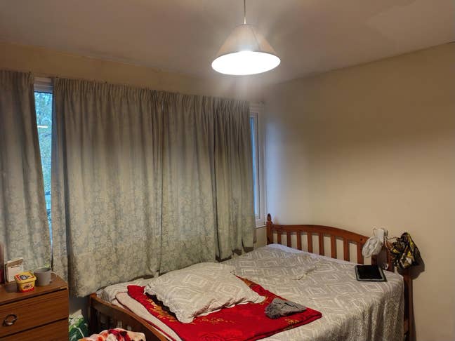 Room in a Shared House Main Photo