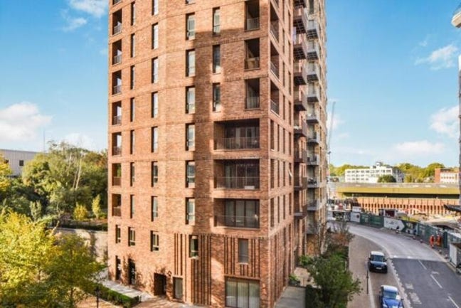 Modern 2 bed 2 bath near Alexandra Palace! Main Photo