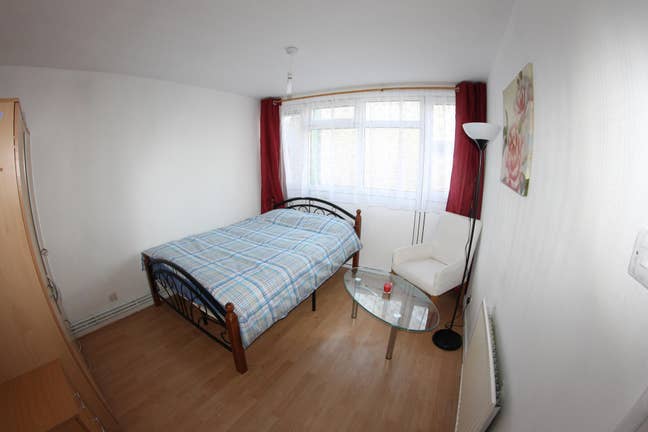 🏡 Single Room to Rent – 33 Glengarnock Ave, E14  Main Photo