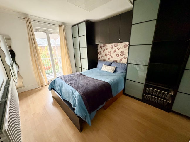 New Flat in Best Area! Choose Ur Room Main Photo