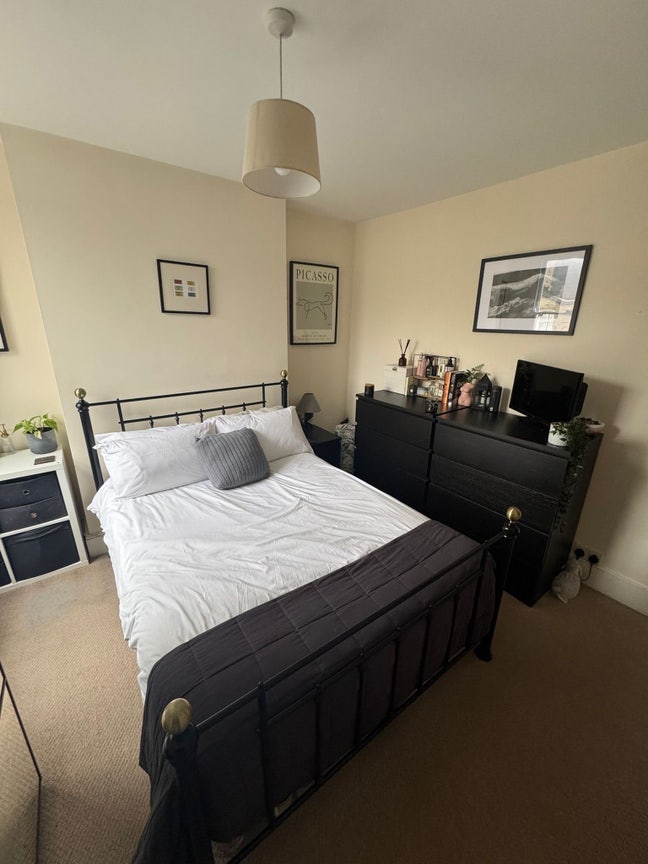 Double room near Clapham Junction  Main Photo