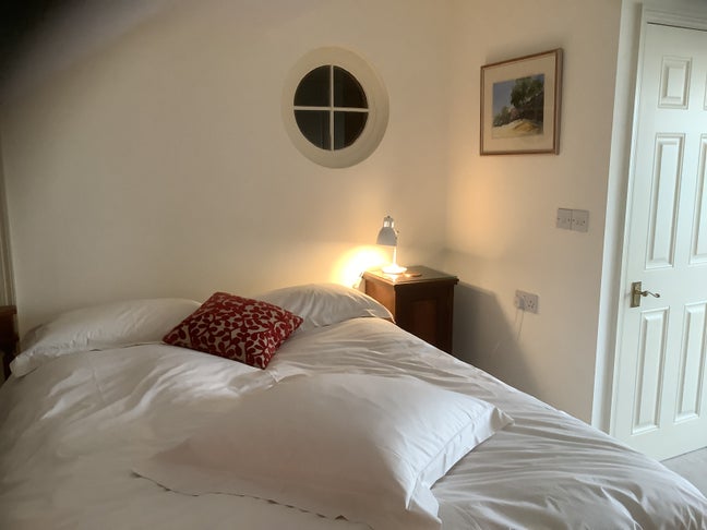 Short let - spacious en suite  room Hammersmith  Main Photo