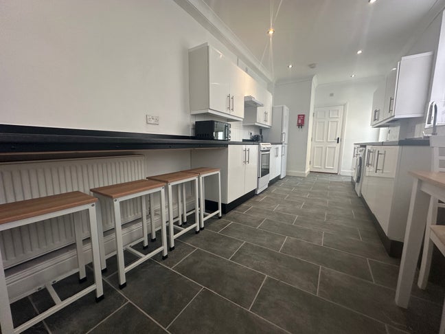 ✨ 6 Bedroom HMO – Alexandra Road, Sheerness ✨ Main Photo