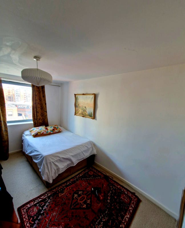 Take Over Tenancy (Approx. £700 with bills)  Main Photo