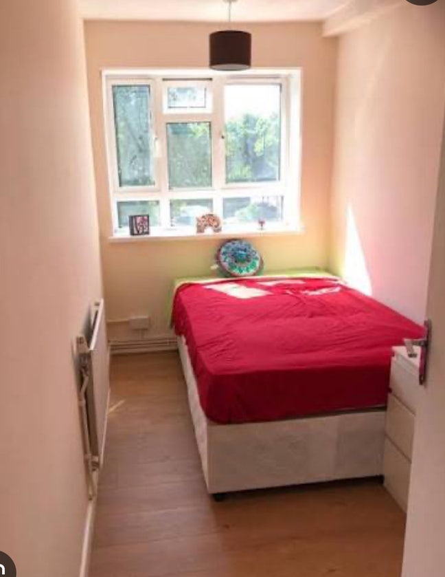 Single Room to let -Female  Main Photo